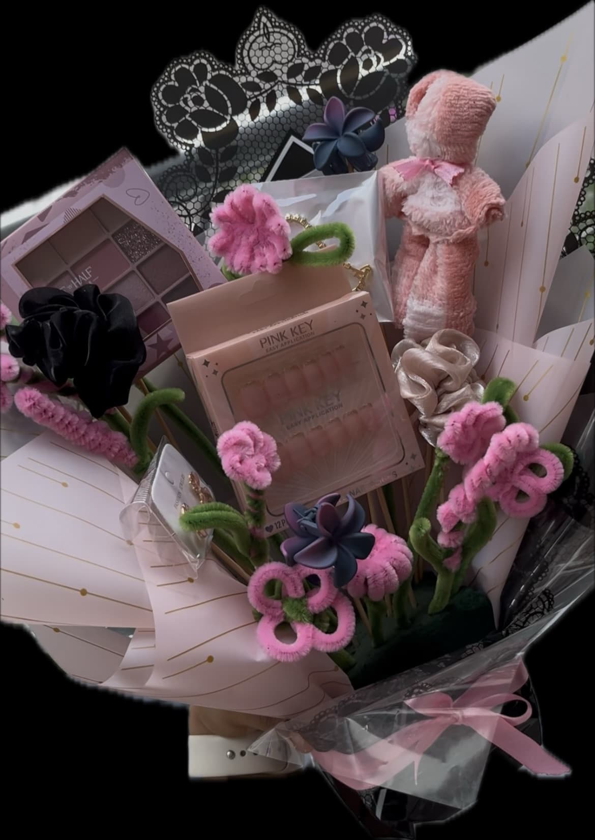 Accessories bouquet - Image 1